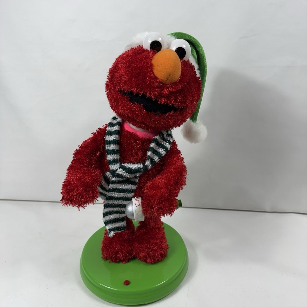 Animated Holiday Elmo Plush Doll Sesame Street Singing 16"‎